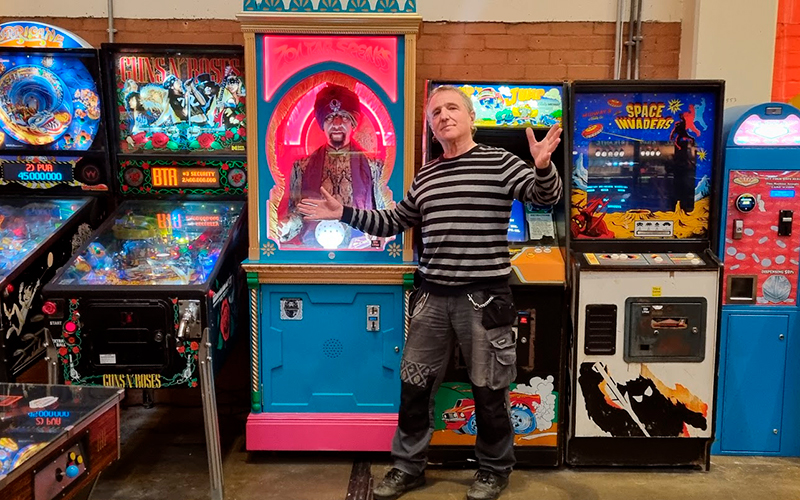 Zoltar Fortune Teller Hire